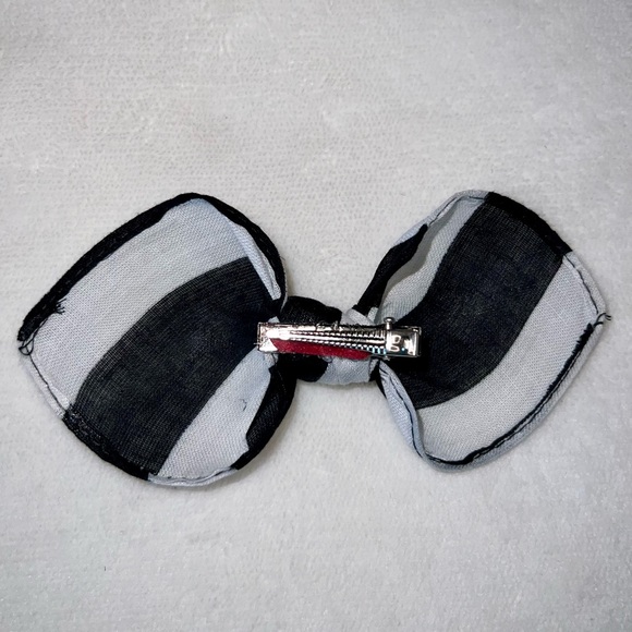 Black and White Striped Rockabilly Bandana Knotted Hair Bow - Picture 8 of 11
